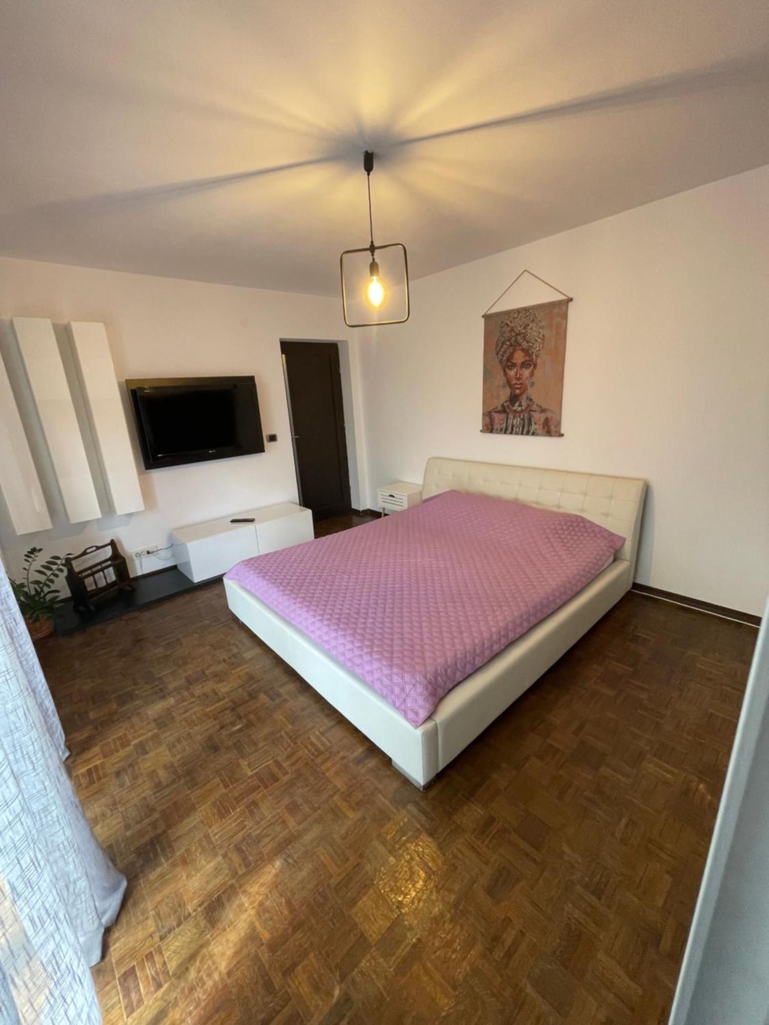 Apartament Centru Vechi Craiova Exteriör bild